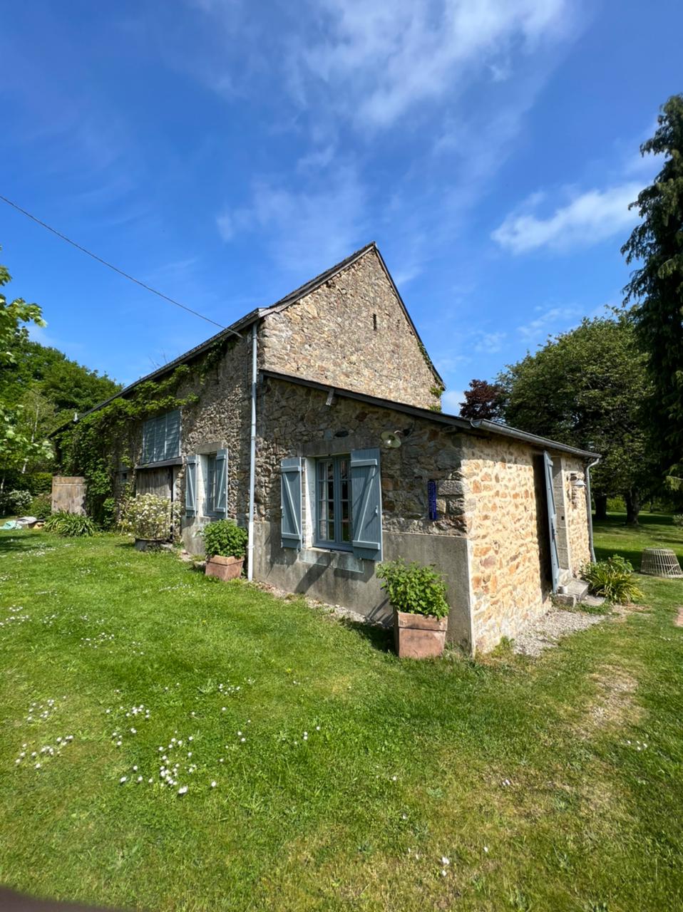 Une maison de campagne de charme en Mayenne sur la route de la Bretagne
