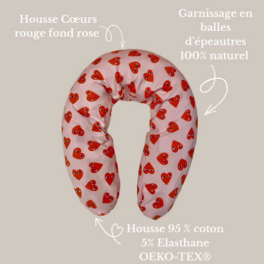 Coussin de maternité et d’allaitement avec housse cœurs rouges