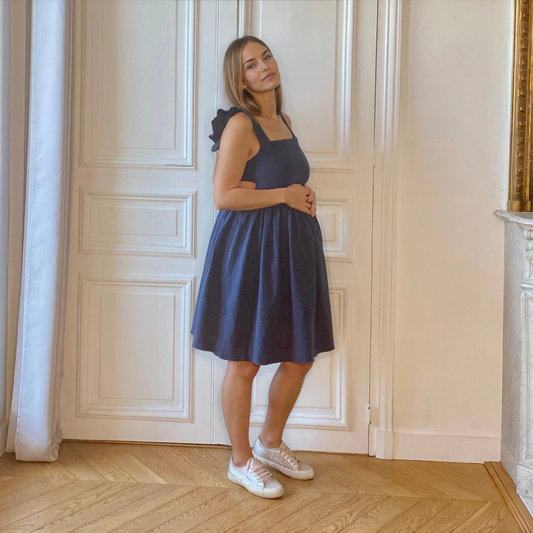 Éclat bleu marine, robe de grossesse et d'allaitement