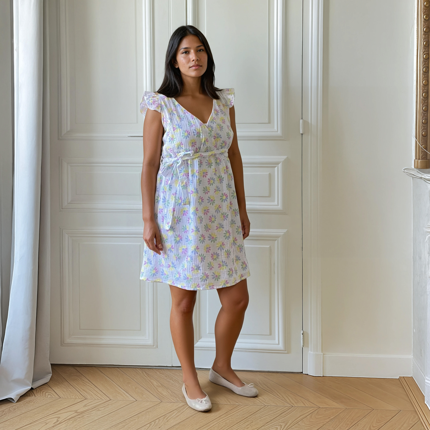 Lili blanche a fleurs, robe de grossesse et d'allaitement